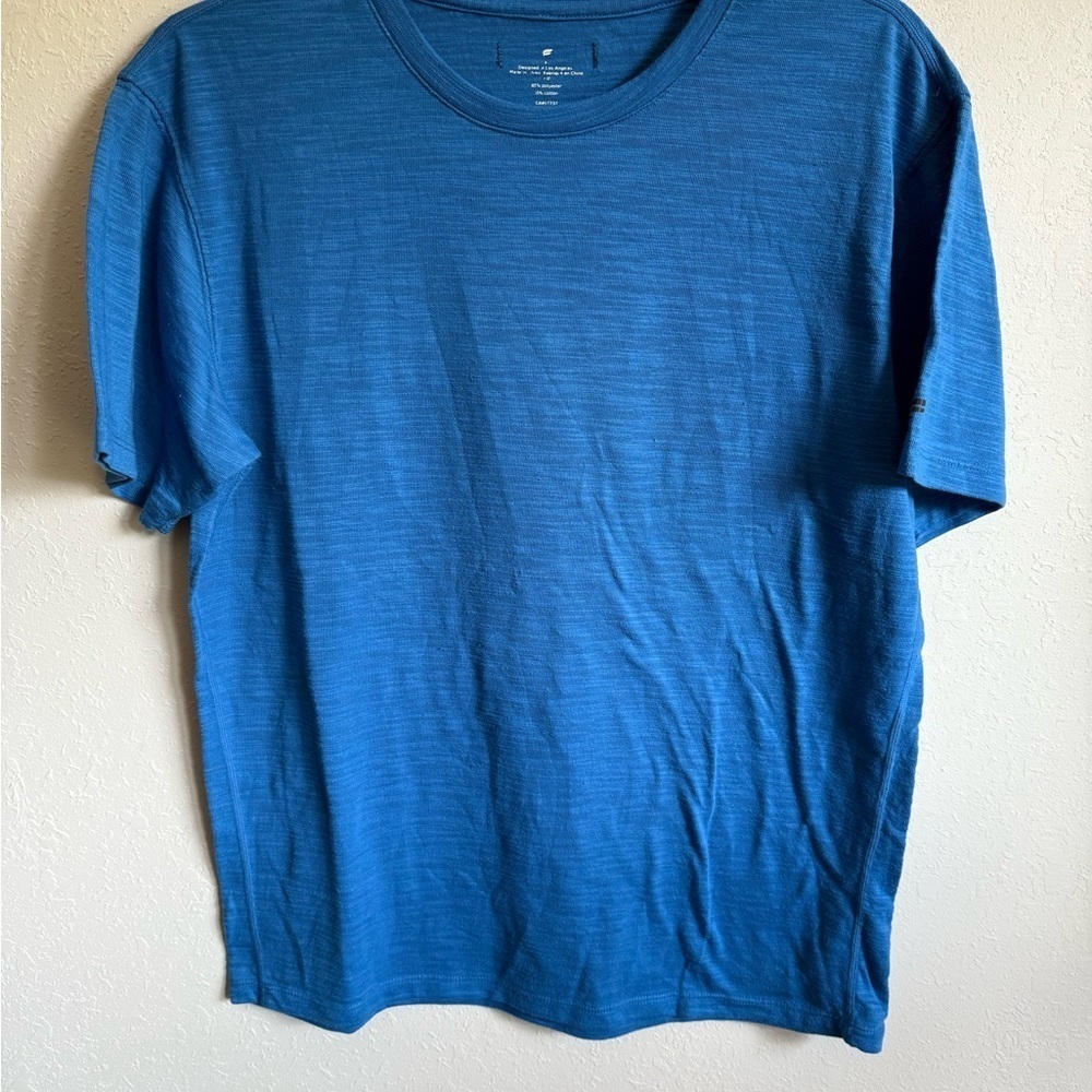 Men’s M Blue Fabletics Lightweight Activewear Short Sleeve Athletic Shirt